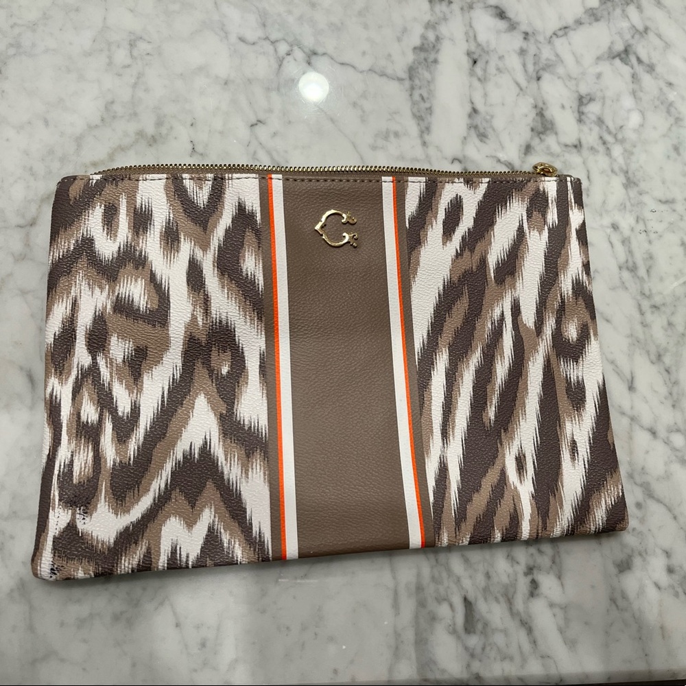 C. WONDER POUCHETTE LEATHER